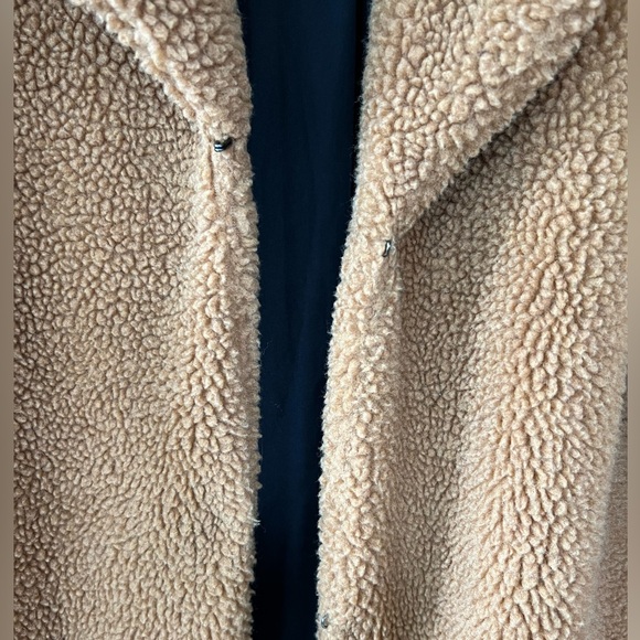 Louna Faux Sherpa Teddy Coat, Size M - Picture 3 of 5